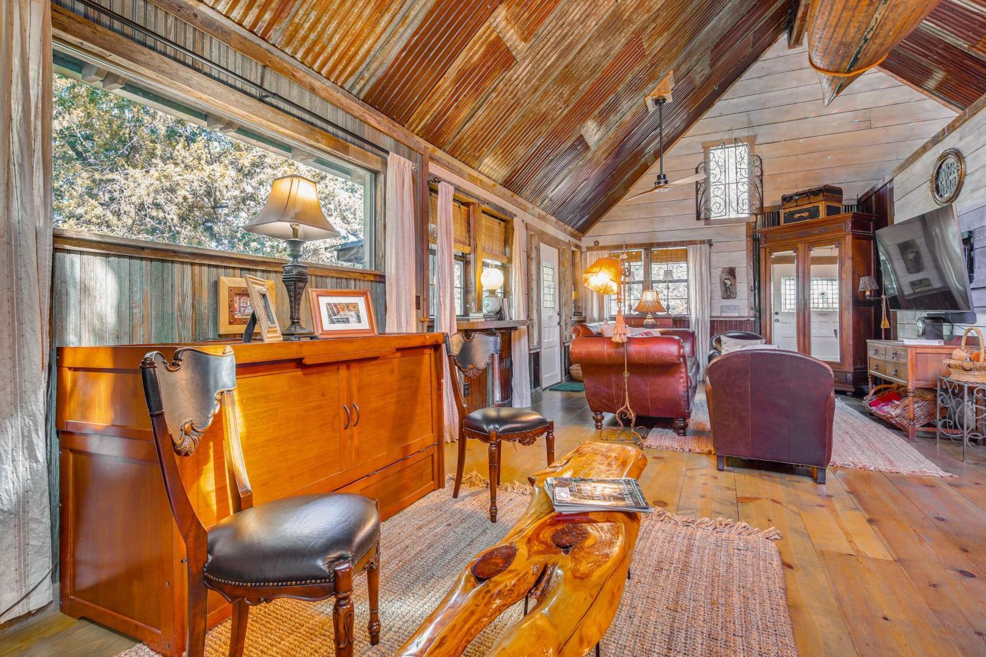 Pet-Friendly Wimberley Cabin With Fire Pit And Hot Tub 외부 사진